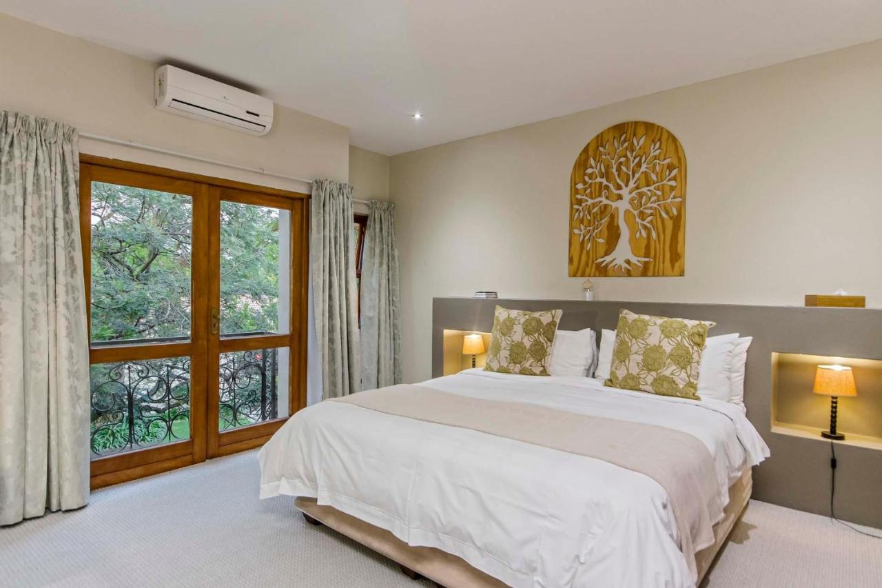 Dunton Guest House Йоханесбург Екстериор снимка