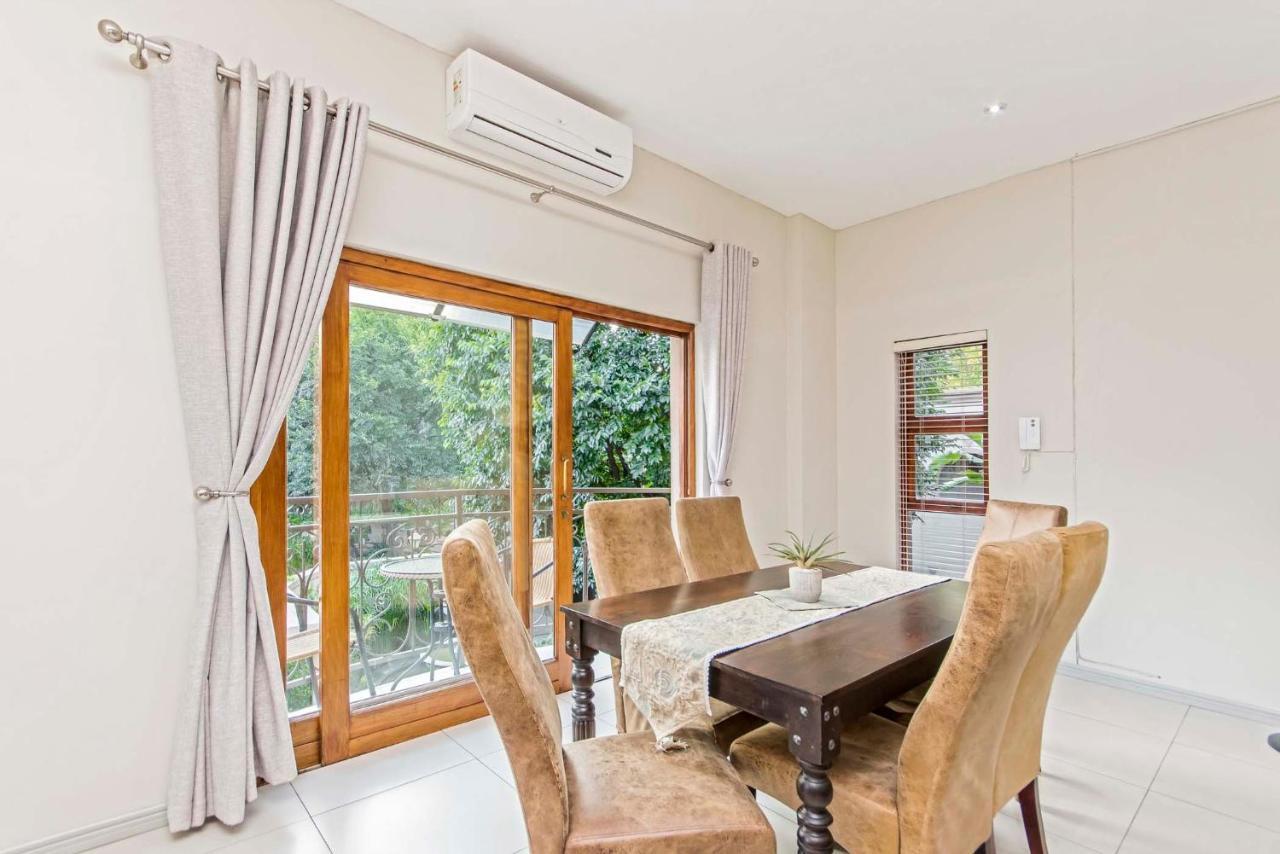 Dunton Guest House Йоханесбург Екстериор снимка