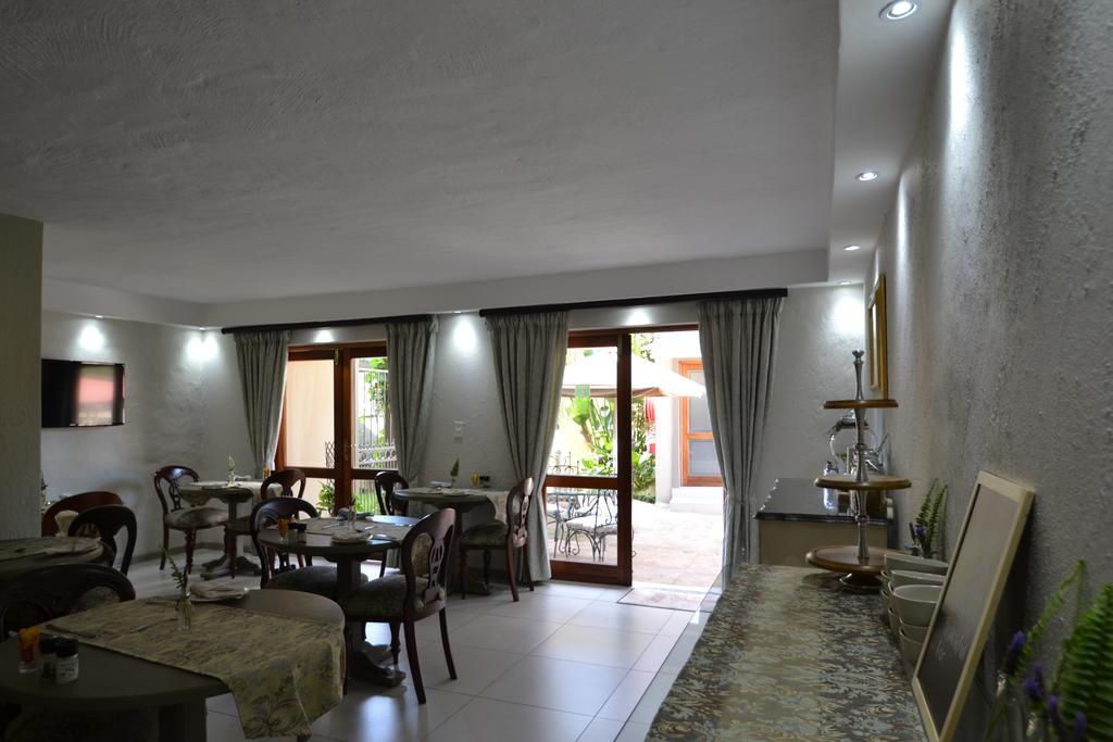 Dunton Guest House Йоханесбург Екстериор снимка