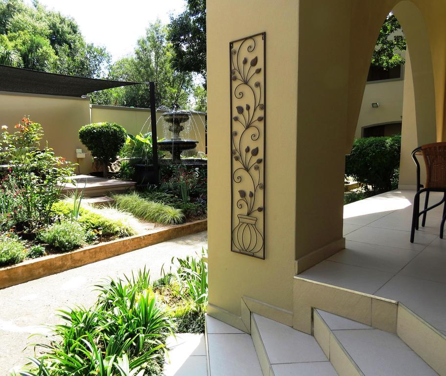 Dunton Guest House Йоханесбург Екстериор снимка