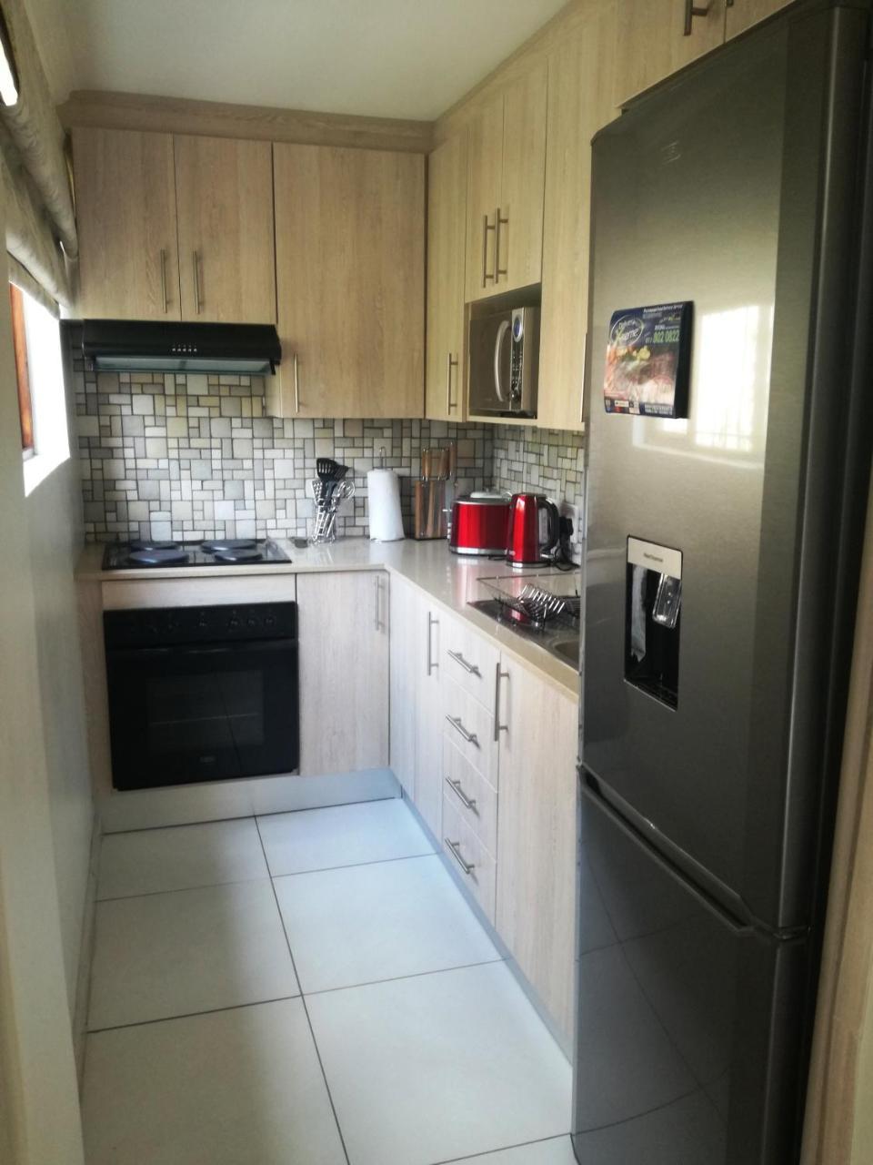 Dunton Guest House Йоханесбург Екстериор снимка